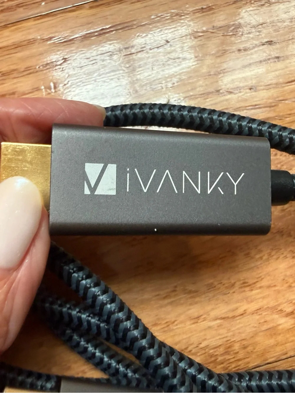 Ivanky hdmi to thunderbolt adapter 6 Ft Cable Braided Gold Plated Computer